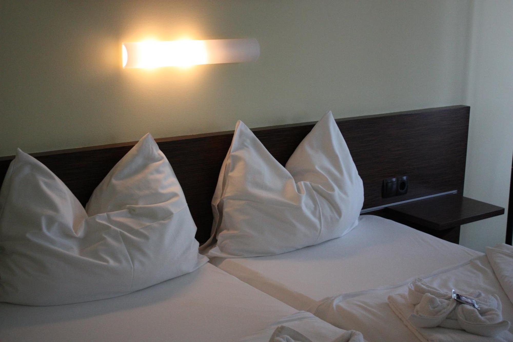 Parkhotel אייזנשטאדט מראה חיצוני תמונה